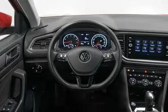 Volkswagen T-Roc, 2.0, 110 kW, бензин, автомат, передний привод