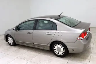 Honda Civic, 1.3, 70 kW, гибрид б+э, автомат, передний привод