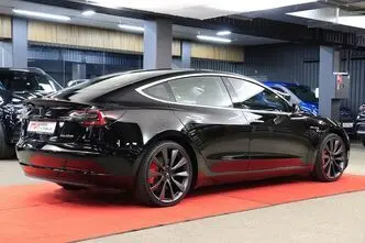 Tesla Model 3, 155 kW, электричество, полный привод