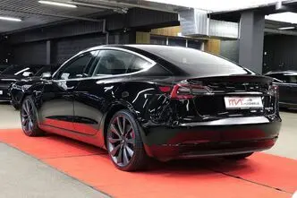 Tesla Model 3, 155 kW, электричество, полный привод