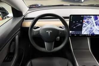 Tesla Model 3, 155 kW, электричество, полный привод