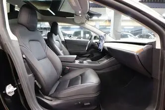 Tesla Model 3, 155 kW, электричество, полный привод