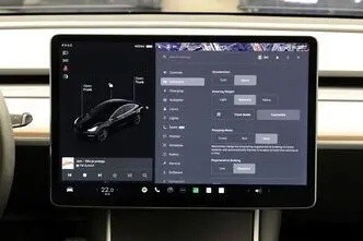 Tesla Model 3, 155 kW, электричество, полный привод