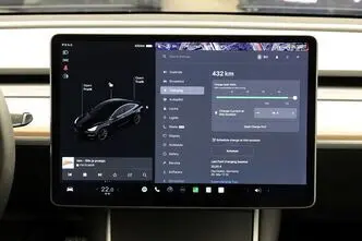 Tesla Model 3, 155 kW, электричество, полный привод