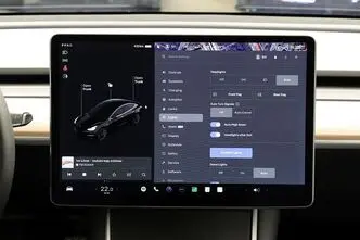 Tesla Model 3, 155 kW, электричество, полный привод