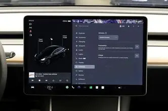 Tesla Model 3, 155 kW, электричество, полный привод