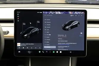 Tesla Model 3, 155 kW, электричество, полный привод