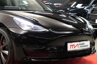 Tesla Model 3, 155 kW, электричество, полный привод