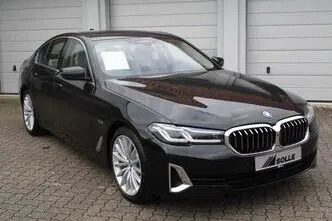 BMW 530, 2.0, 215 kW, подключаемый гибрид б+э, автомат, задний привод