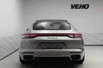 Porsche Panamera, 2.9, 243 kW, гибрид б+э, автомат, полный привод