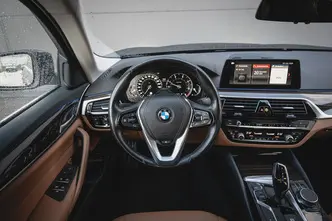 BMW 520, 2.0, 140 kW, дизель, автомат, задний привод