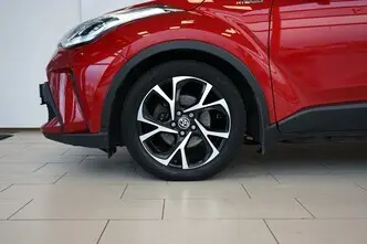 Toyota C-HR, 1.8, 72 kW, hybrid p+e, automatic, front-wheel drive