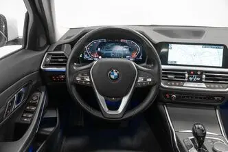 BMW 320, 2.0, 140 kW, дизель, автомат, полный привод