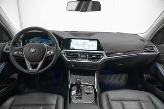 BMW 320, 2.0, 140 kW, дизель, автомат, полный привод