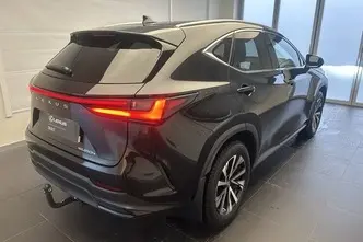 Lexus NX 450, 2.5, 136 kW, подключаемый гибрид б+э, автомат, полный привод