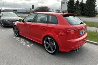 Audi RS3, 2.5, 250 kW, petrol, automatic, four-wheel drive