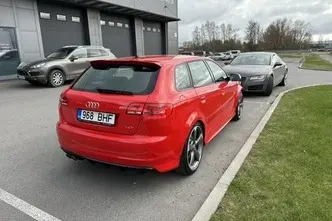 Audi RS3, 2.5, 250 kW, petrol, automatic, four-wheel drive