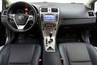 Toyota Avensis, 2.2, 110 kW, дизель, автомат, передний привод