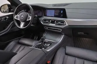 BMW X5, 3.0, 210 kW, подключаемый гибрид б+э, автомат, полный привод