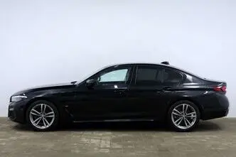 BMW 520, 2.0, 140 kW, гибрид д+э, автомат, полный привод