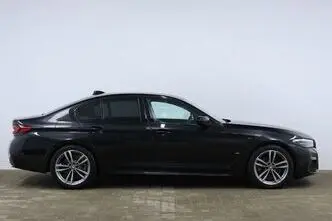 BMW 520, 2.0, 140 kW, гибрид д+э, автомат, полный привод