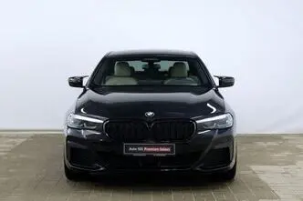 BMW 520, 2.0, 140 kW, гибрид д+э, автомат, полный привод