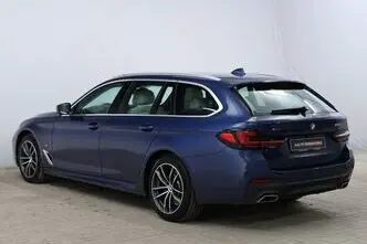 BMW 530, 3.0, 210 kW, гибрид д+э, автомат, полный привод