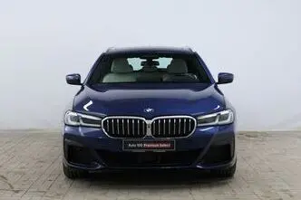 BMW 530, 3.0, 210 kW, гибрид д+э, автомат, полный привод