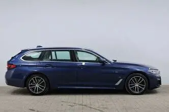 BMW 530, 3.0, 210 kW, гибрид д+э, автомат, полный привод