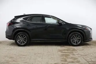 Lexus NX 450, 2.5, 136 kW, подключаемый гибрид б+э, автомат, полный привод