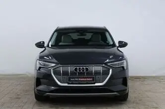 Audi e-tron, 158 kW, электричество, полный привод