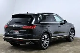 Volkswagen Touareg, 3.0, 210 kW, дизель, автомат, полный привод