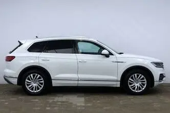 Volkswagen Touareg, 3.0, 210 kW, дизель, автомат, полный привод