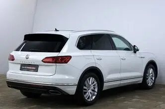 Volkswagen Touareg, 3.0, 210 kW, дизель, автомат, полный привод