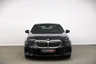 BMW 520, 2.0, 145 kW, гибрид д+э, автомат, полный привод