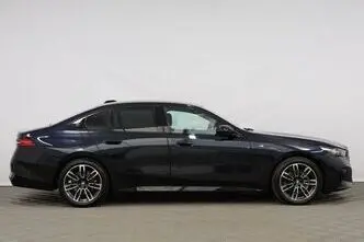 BMW 520, 2.0, 145 kW, гибрид д+э, автомат, полный привод