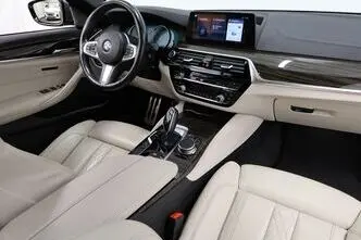 BMW 530, 3.0, 195 kW, дизель, автомат, полный привод