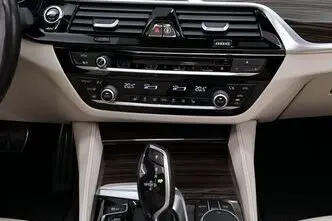 BMW 530, 3.0, 195 kW, дизель, автомат, полный привод