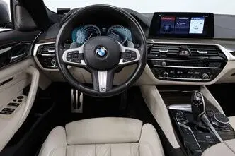 BMW 530, 3.0, 195 kW, дизель, автомат, полный привод