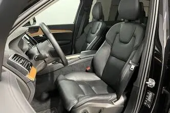 Volvo XC90, 2.0, 173 kW, гибрид д+э, автомат, полный привод