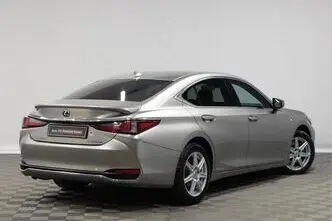 Lexus ES 300, 2.5, 131 kW, гибрид б+э, автомат, передний привод