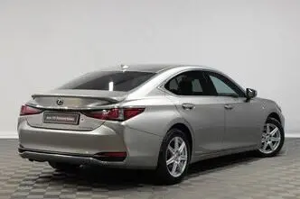 Lexus ES 300, 2.5, 131 kW, гибрид б+э, автомат, передний привод