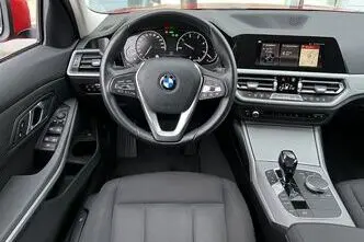 BMW 320, 2.0, 140 kW, дизель, автомат, полный привод