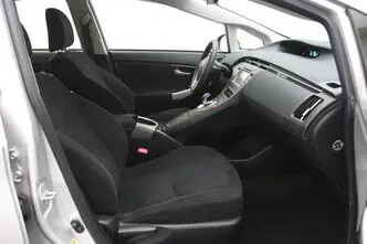 Toyota Prius, 1.8, 73 kW, гибрид б+э, автомат, передний привод