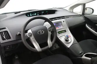 Toyota Prius, 1.8, 73 kW, гибрид б+э, автомат, передний привод