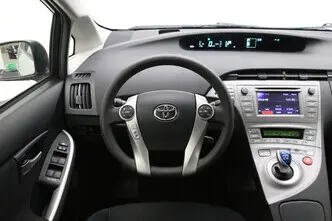 Toyota Prius, 1.8, 73 kW, гибрид б+э, автомат, передний привод