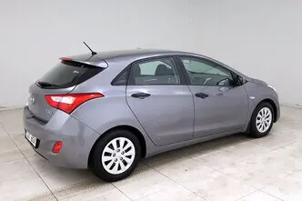 Hyundai i30, 1.4, 66 kW, дизель, механическая, передний привод