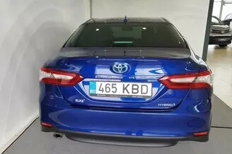 Toyota Camry, 2.5, 131 kW, гибрид б+э, автомат, передний привод