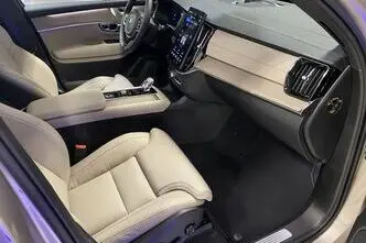 Volvo XC90, 2.0, 335 kW, подключаемый гибрид б+э, автомат, полный привод