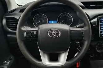 Toyota Hilux, 2.4, 110 kW, дизель, механическая, полный привод